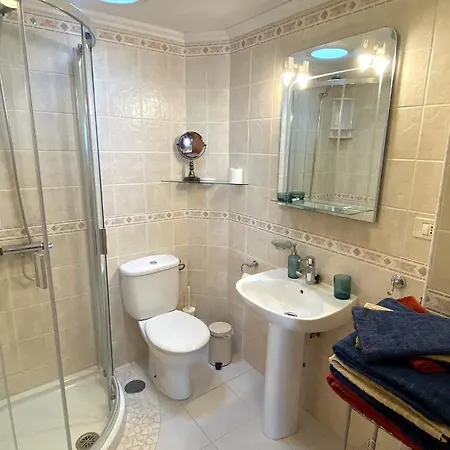 App 308 - Wundervoller Meerblick, Sehr Zentrale Lage, Angenehm Ruhig Apartment *